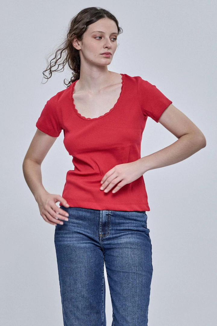 REMERA CARMINA