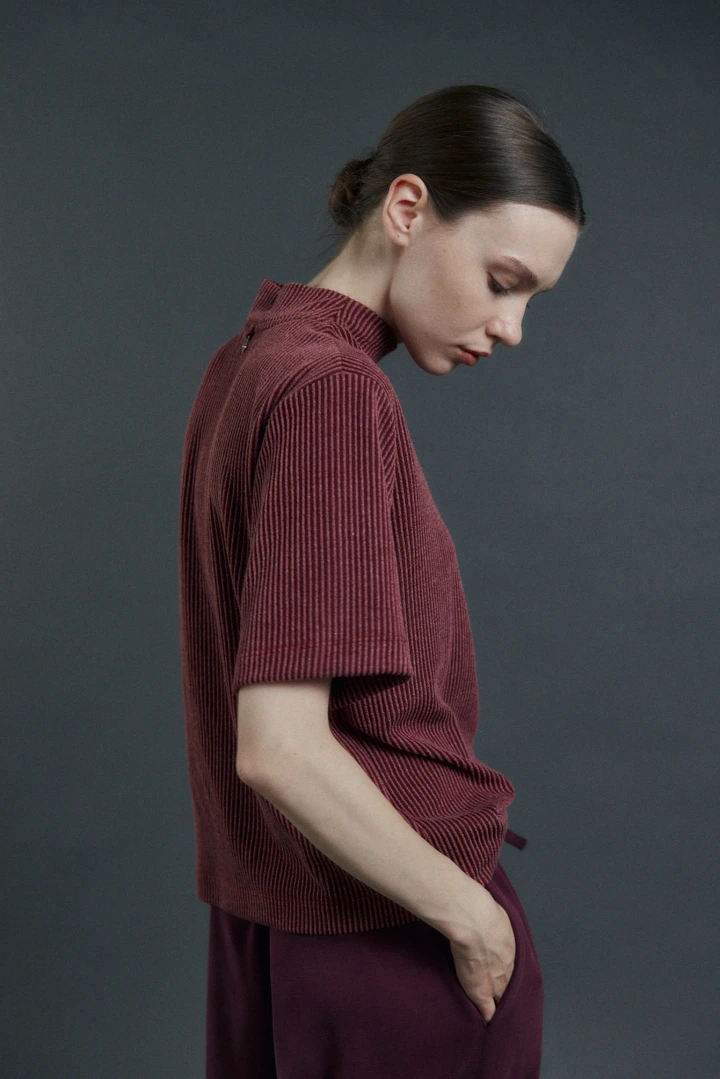 REMERA DUSTY