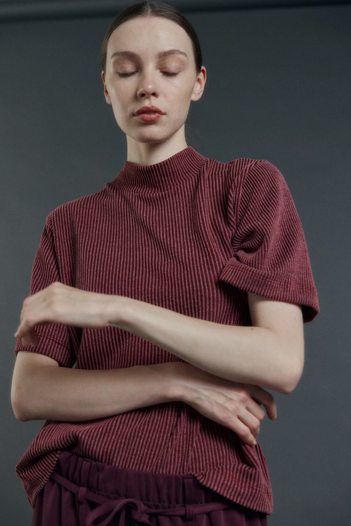 REMERA DUSTY