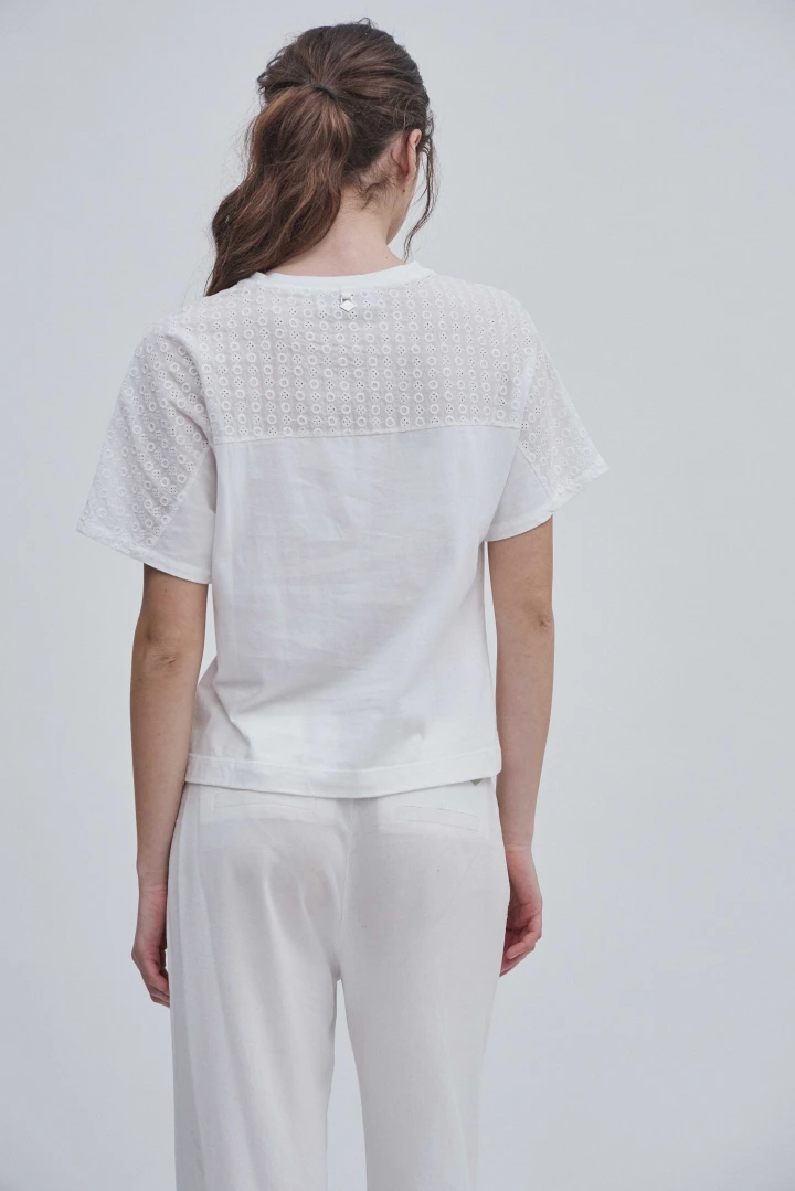 REMERA BRISENA
