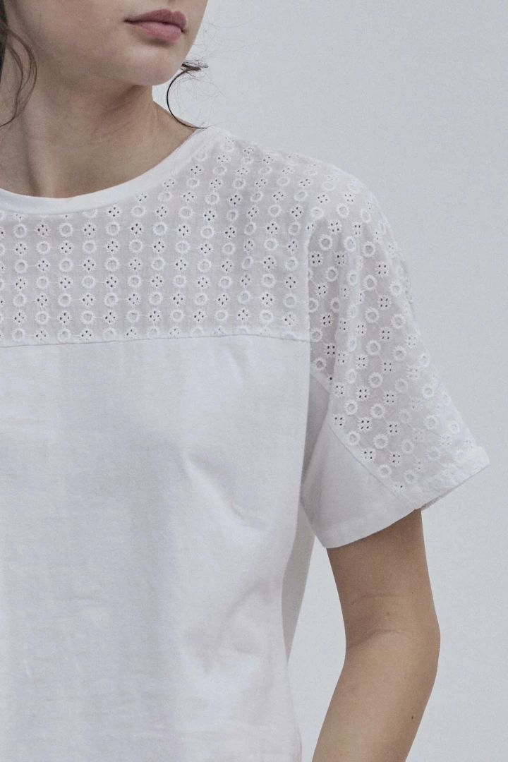 REMERA BRISENA