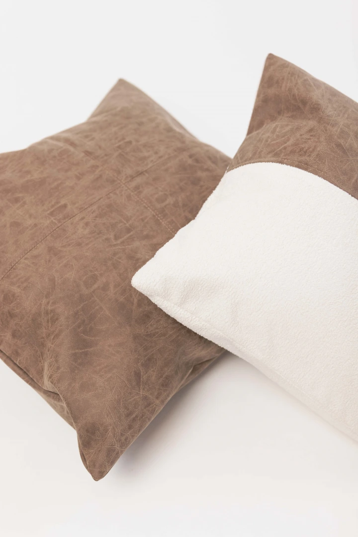 ALMOHADON BLOCKLEY