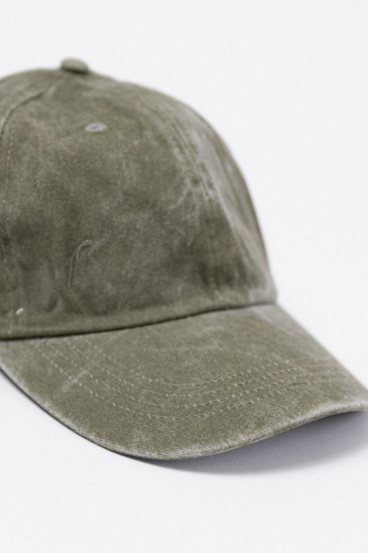GORRA LEBLON
