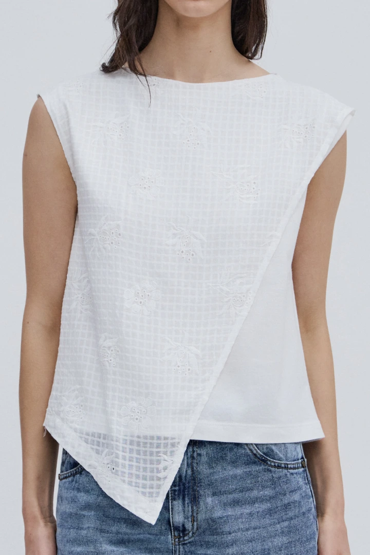 REMERA NIRA