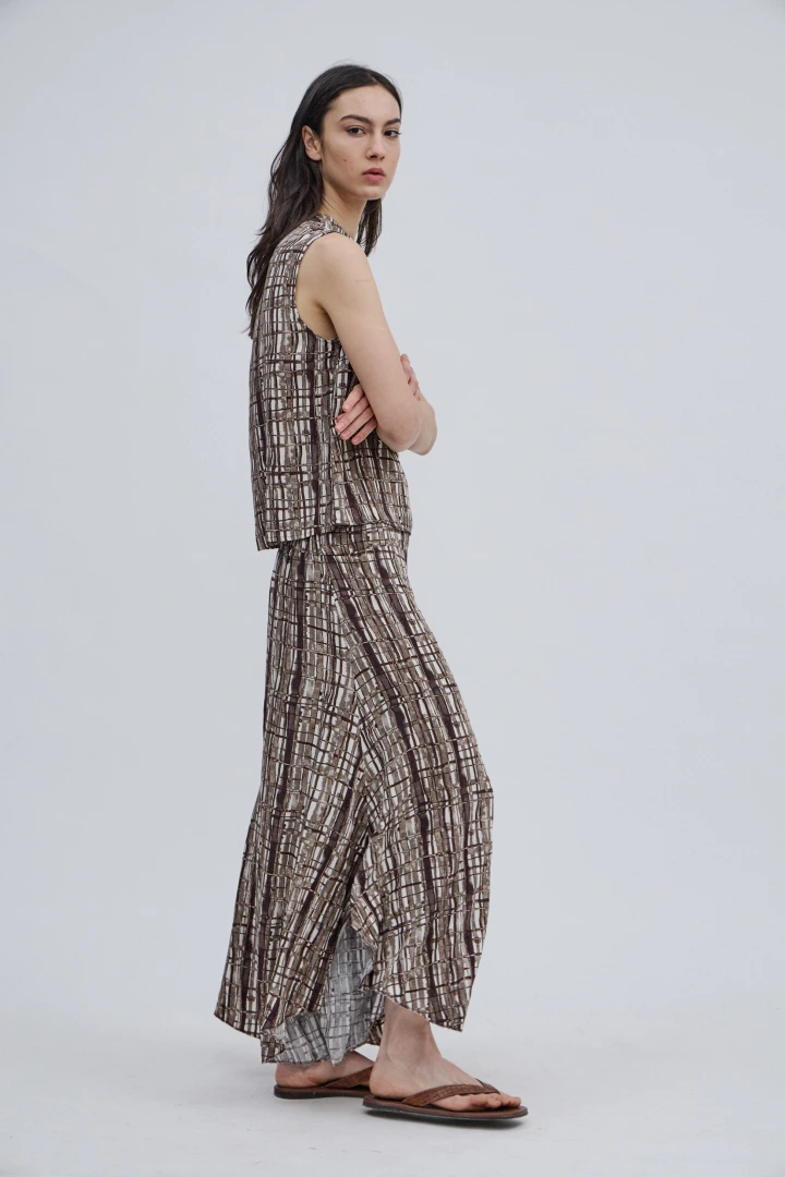 TOP ALMAR BROWN