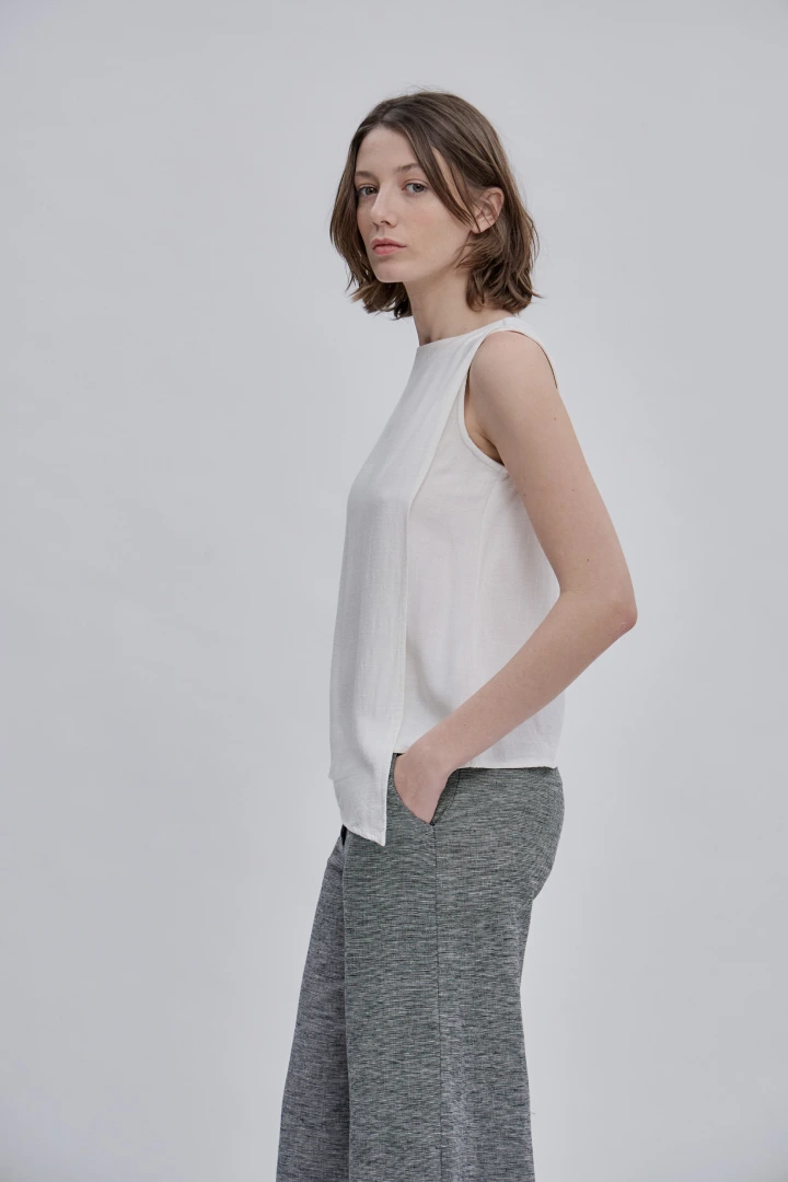 TOP KARA WHITE