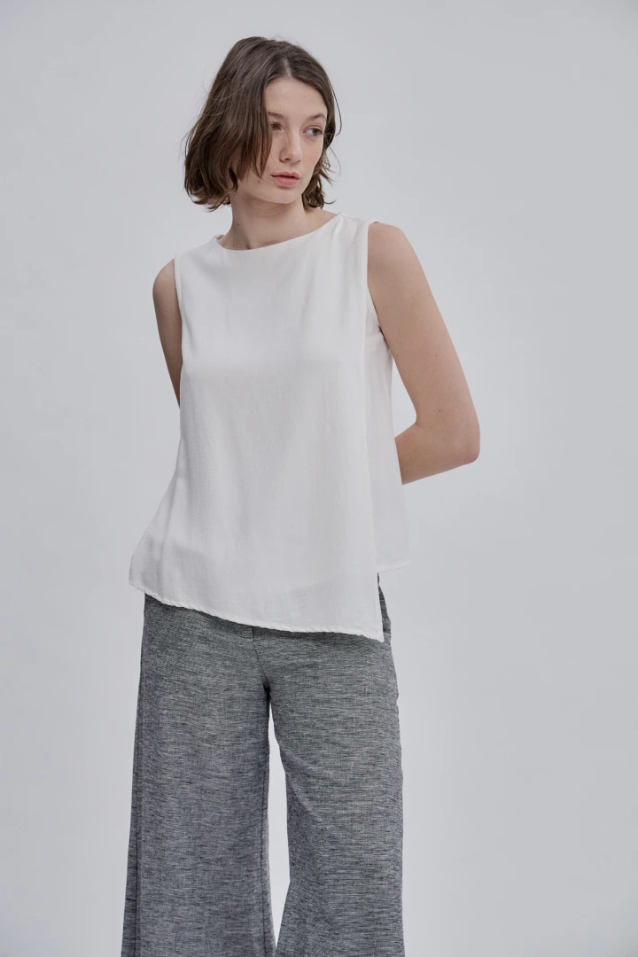 TOP KARA WHITE